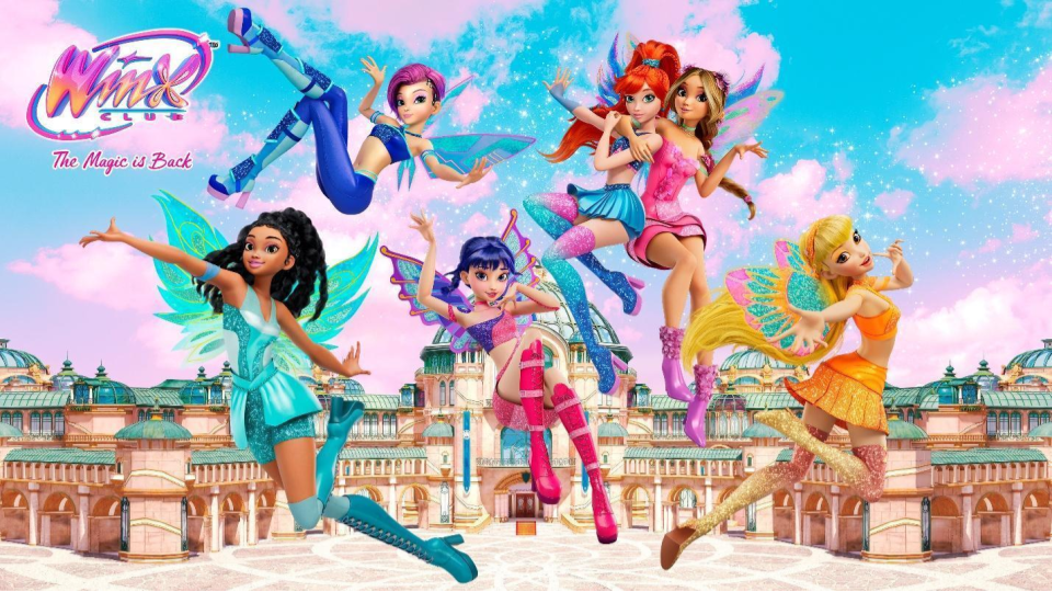 Captura del mundo de Alfea en Roblox con avatares personalizables inspirados en Winx Club.