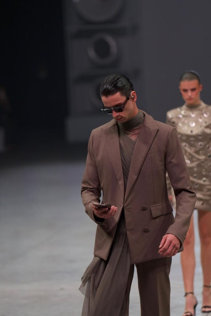 Smartwatch Xiaomi mostrando medición de ritmo cardíaco en tiempo real