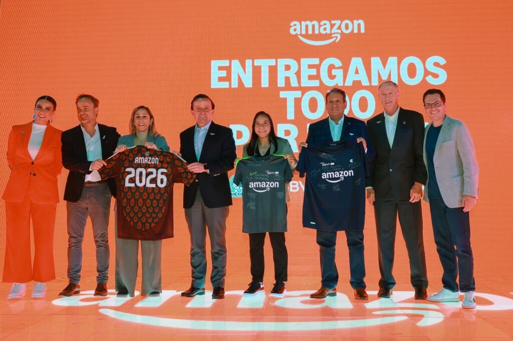 Fans fútbol México reunión partido Amazon