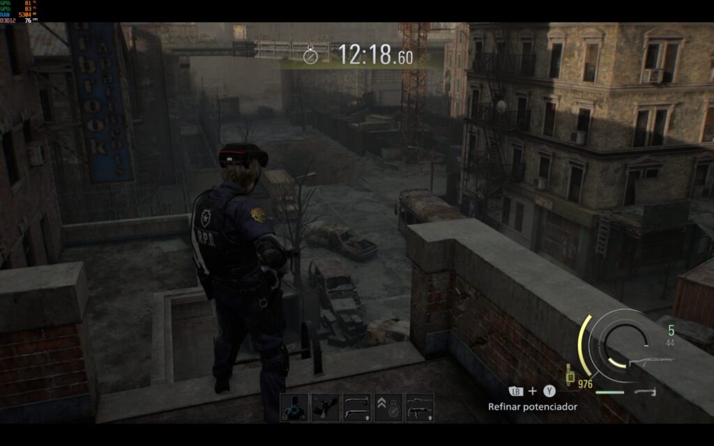 Gameplay de Resident Evil 9 Requiem ejecutándose en la ASUS ROG Zephyrus G16 con gráficos altos y un rendimiento superior a 70 FPS.